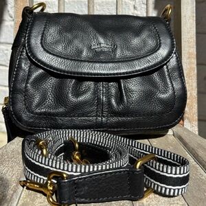 American Leather Co. Crossbody w/  Gold Metal Hardware Removable Strap